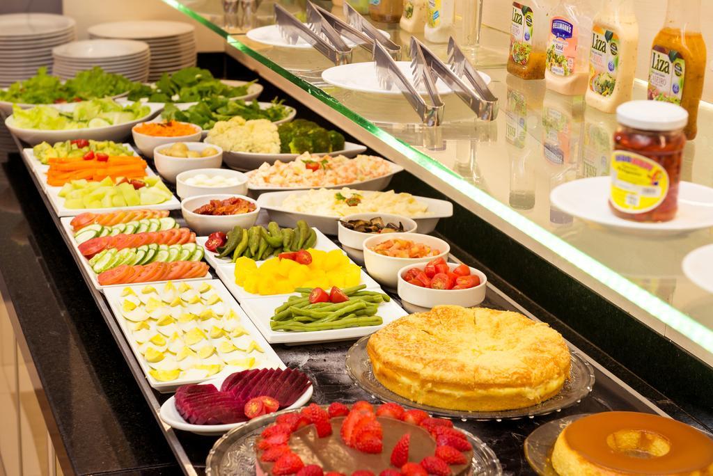 Hotel Kk Itu Ngoại thất bức ảnh