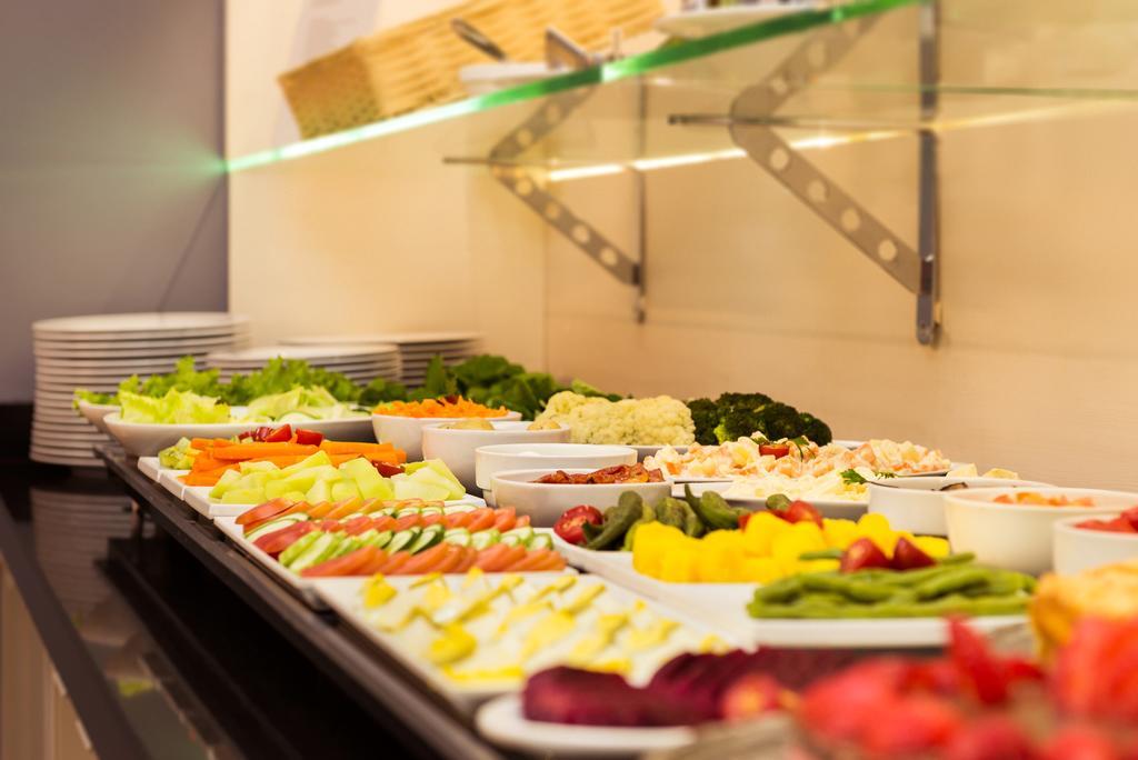 Hotel Kk Itu Ngoại thất bức ảnh