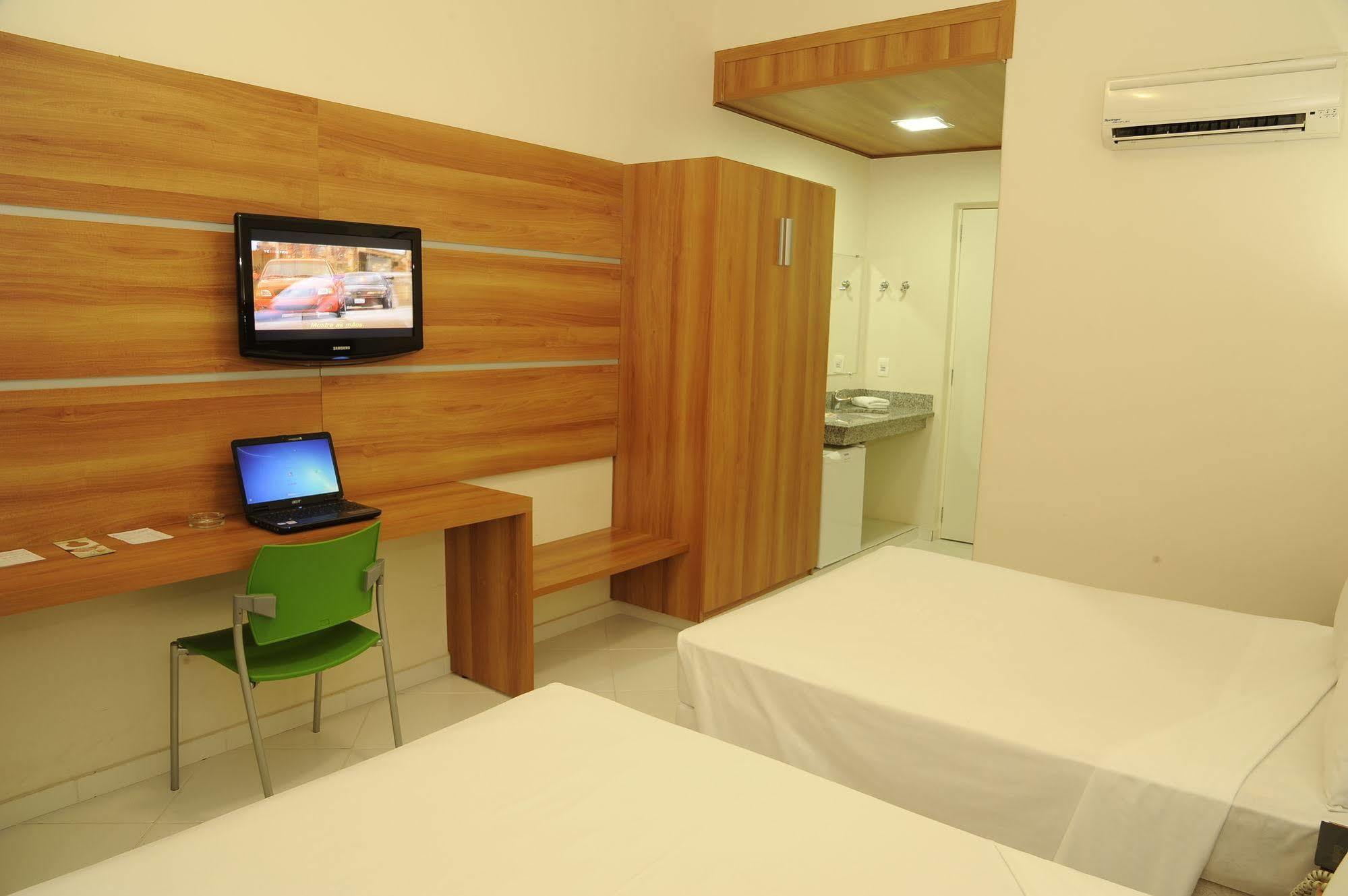 Hotel Kk Itu Ngoại thất bức ảnh