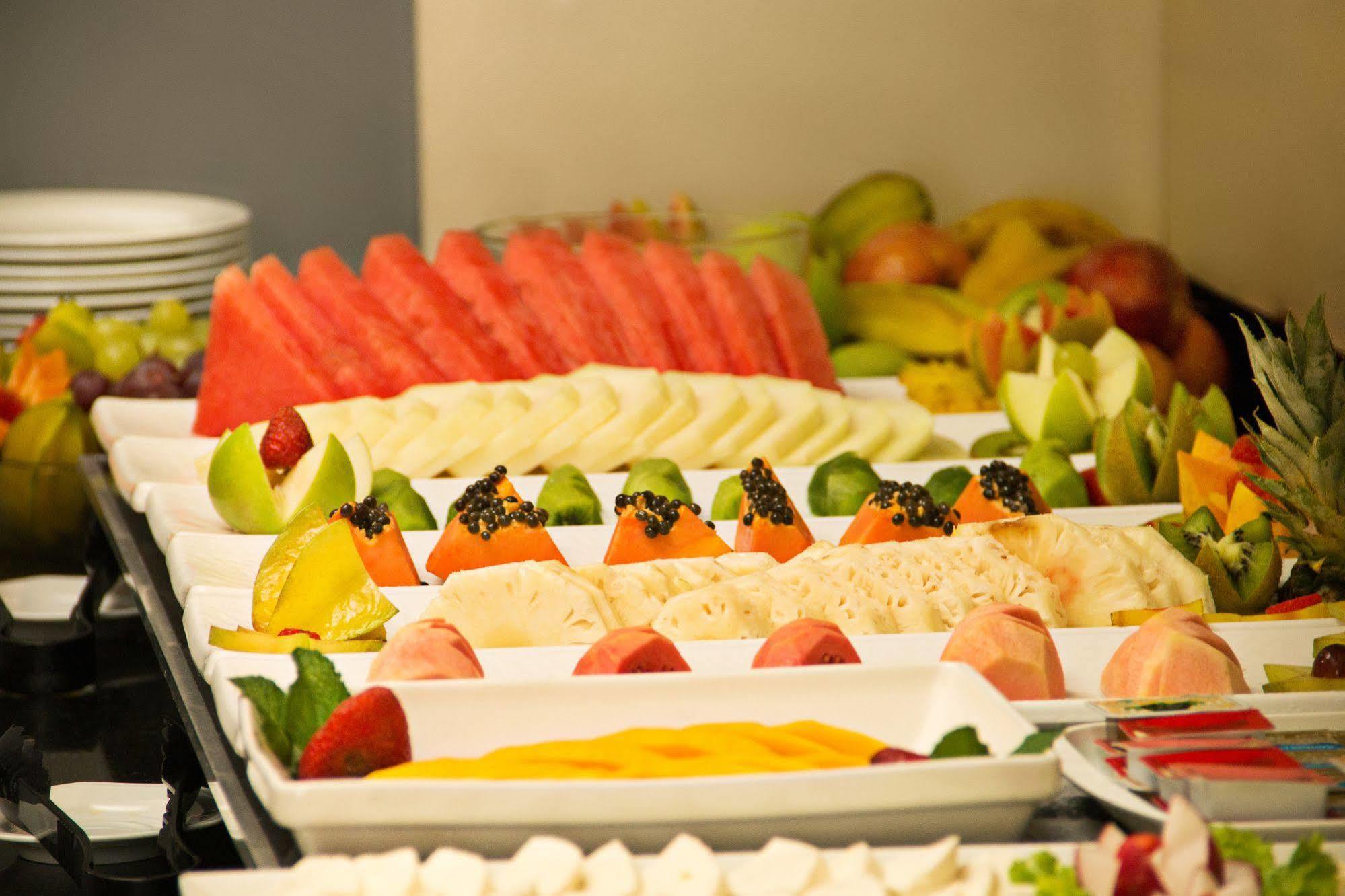 Hotel Kk Itu Ngoại thất bức ảnh